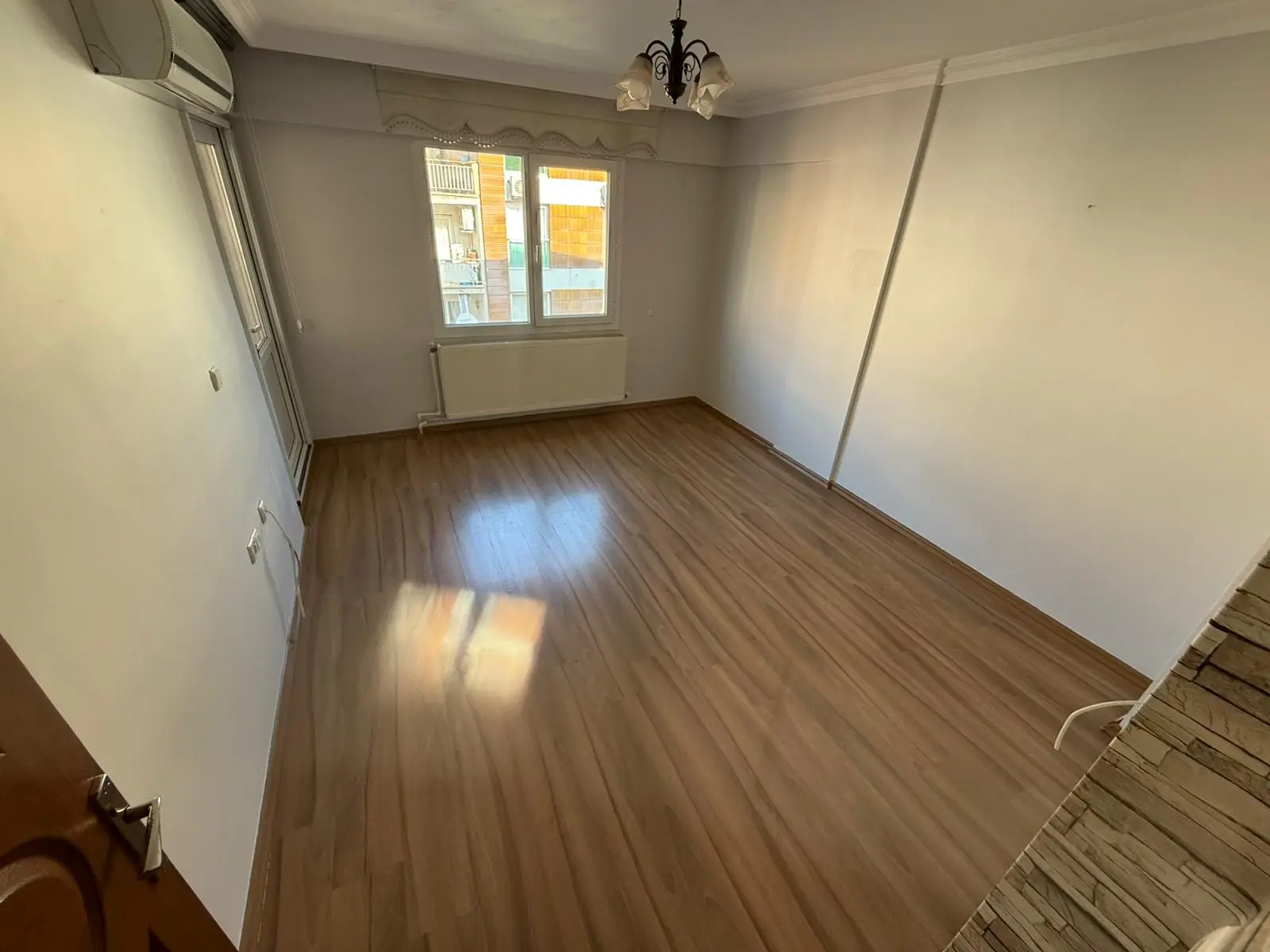 🏡TEYFİKİYE MAHALLESİ 🏡 ✅3+1 120 M2 5 KATLININ 2 KATI ❇️ KAPALI MUTFAK KARANLIK ODA YOK ❇️KOMBİ PETEKLİ ❇️ASANSÖR ( VAR )